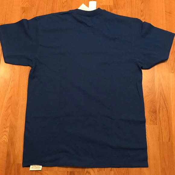 SOLD ❌ Brand New Chicago Cubs T-shirt- Large - Picture 4 of 4